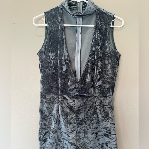 Almost new crushed velvet deep teal choker neck with front V cut out romper - Picture 3 of 10